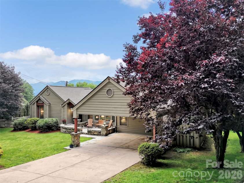 936 Little Mountain Road, Waynesville, NC 28786.  MLS# CAR4411867, YatesRealty ID 43749. 