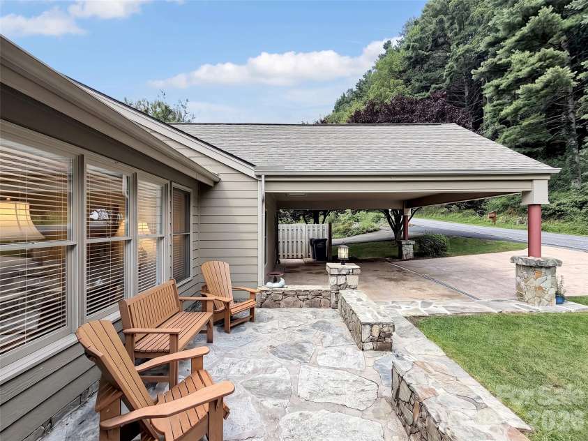 936 Little Mountain Road, Waynesville, NC 28786.  MLS# CAR4411867, YatesRealty ID 43749. 
