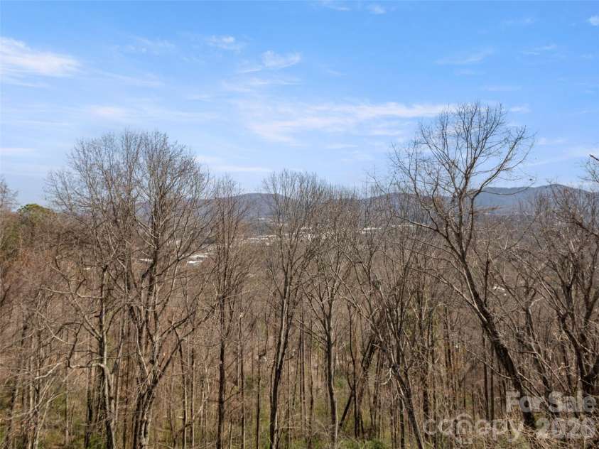 432 Windswept Drive, Asheville, NC 28801.  MLS# CAR4353750, YatesRealty ID 4375. 