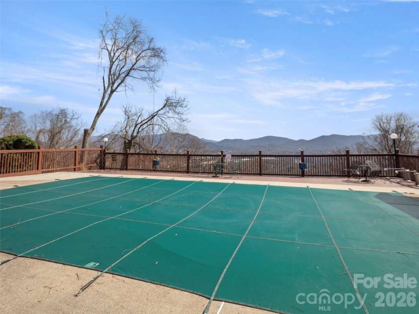 432 Windswept Drive, Asheville, NC 28801.  MLS# CAR4353750, YatesRealty ID 4375. Community Pool