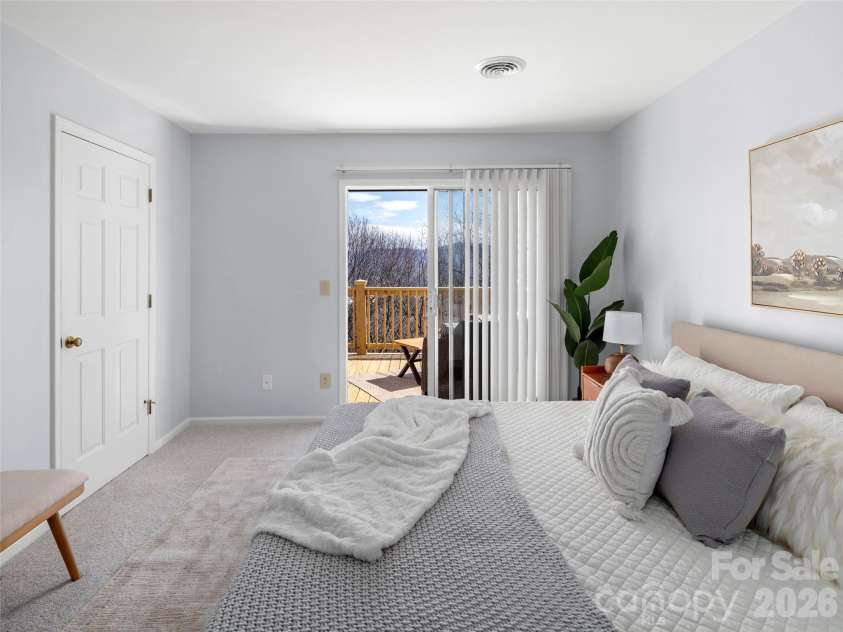 432 Windswept Drive, Asheville, NC 28801.  MLS# CAR4353750, YatesRealty ID 4375. Primary Bedroom
