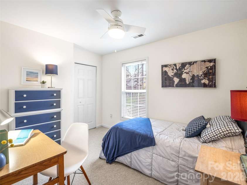 101 Westover Drive, Asheville, NC 28801.  MLS# CAR4357877, YatesRealty ID 43750. 