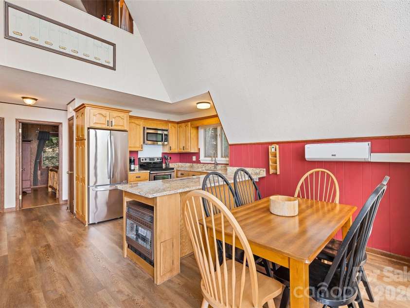 350 Quail Ridge Drive, Maggie Valley, NC 28751.  MLS# CAR4413797, YatesRealty ID 43752. 