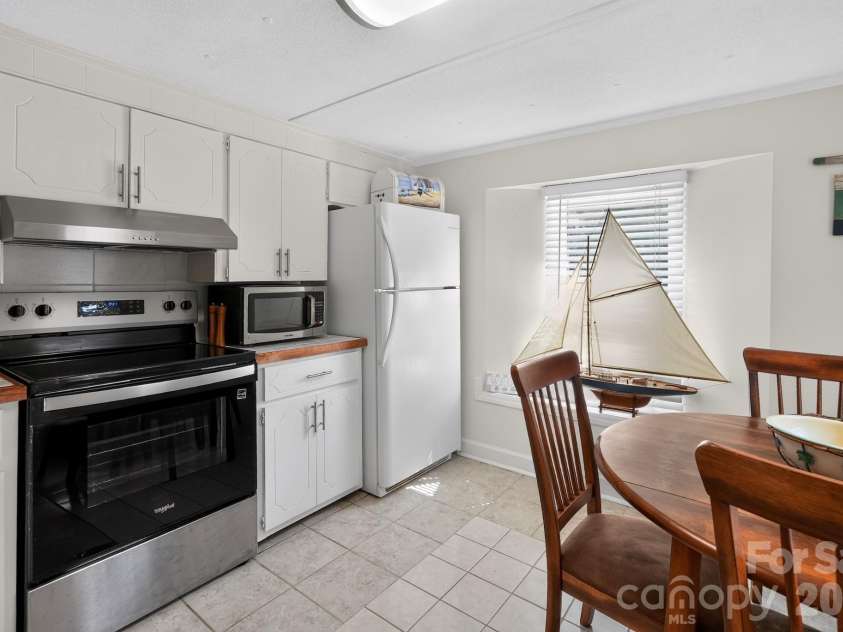 1742 Hideaway Road, Ocean Isle, NC 28469.  MLS# CAR4414117, YatesRealty ID 43754. 