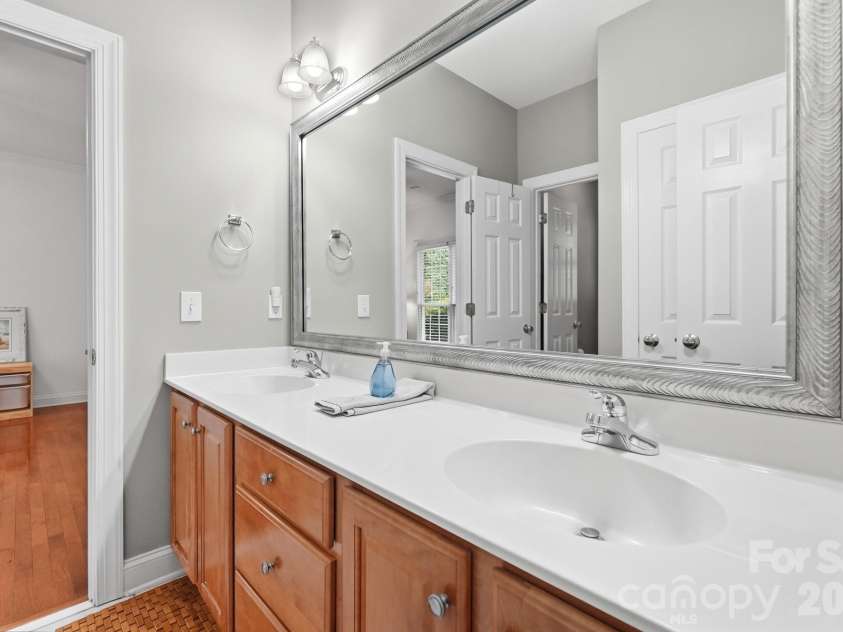 1244 Waynewood Drive, Waxhaw, NC 28173.  MLS# CAR4409529, YatesRealty ID 43755. 