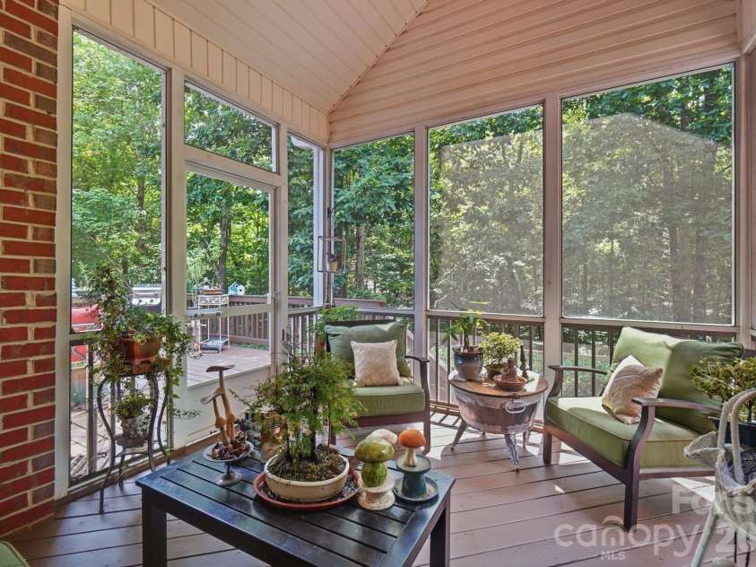 1244 Waynewood Drive, Waxhaw, NC 28173.  MLS# CAR4409529, YatesRealty ID 43755. 