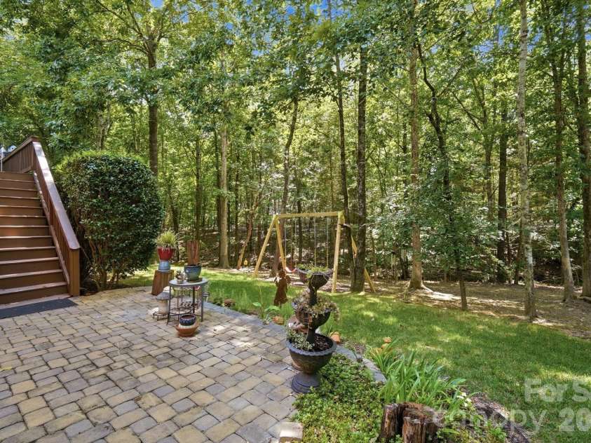 1244 Waynewood Drive, Waxhaw, NC 28173.  MLS# CAR4409529, YatesRealty ID 43755. 