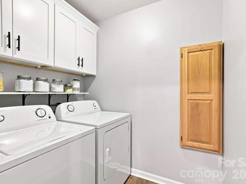 112 Joshua Case Court, Fort Mill, SC 29715.  MLS# CAR4407649, YatesRealty ID 43756. 