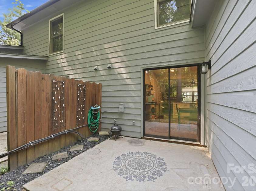 112 Joshua Case Court, Fort Mill, SC 29715.  MLS# CAR4407649, YatesRealty ID 43756. 