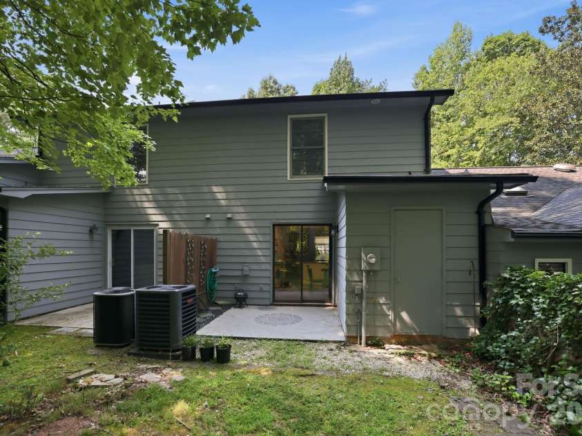 112 Joshua Case Court, Fort Mill, SC 29715.  MLS# CAR4407649, YatesRealty ID 43756. 