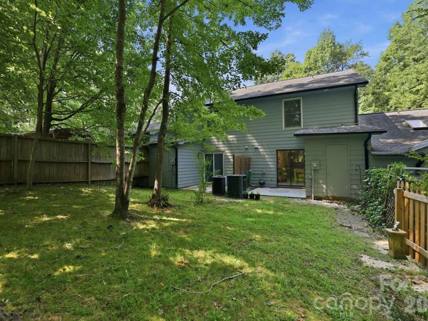 112 Joshua Case Court, Fort Mill, SC 29715.  MLS# CAR4407649, YatesRealty ID 43756. 
