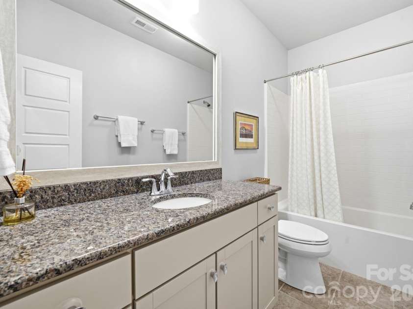 1941 Felts Parkway, Fort Mill, SC 29715.  MLS# CAR4403790, YatesRealty ID 43757. Main level 2nd full bathroom