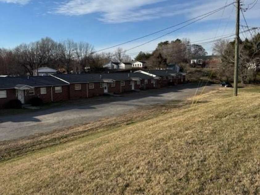 3309 Clarence Towery Circle, Hildebran, NC 28637.  MLS# CAR4352691, YatesRealty ID 4376. Parking Lot
