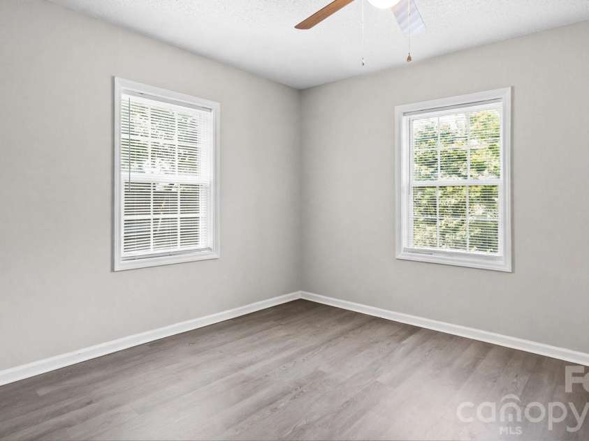 1501 Madison Street, Gastonia, NC 28052.  MLS# CAR4412911, YatesRealty ID 43762. 