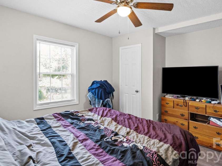 1501 Madison Street, Gastonia, NC 28052.  MLS# CAR4412911, YatesRealty ID 43762. 