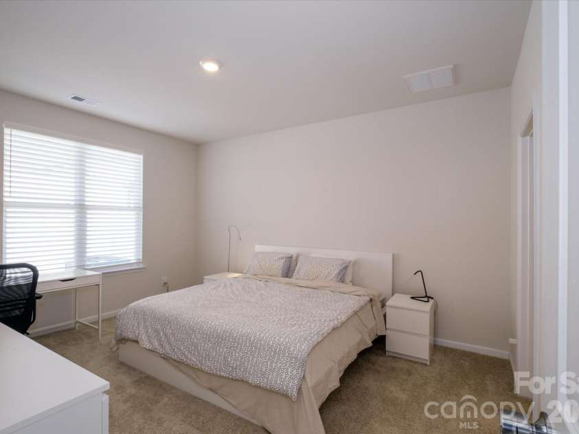 6135 Snowy Egret Avenue, Charlotte, NC 28214.  MLS# CAR4411649, YatesRealty ID 43763. 