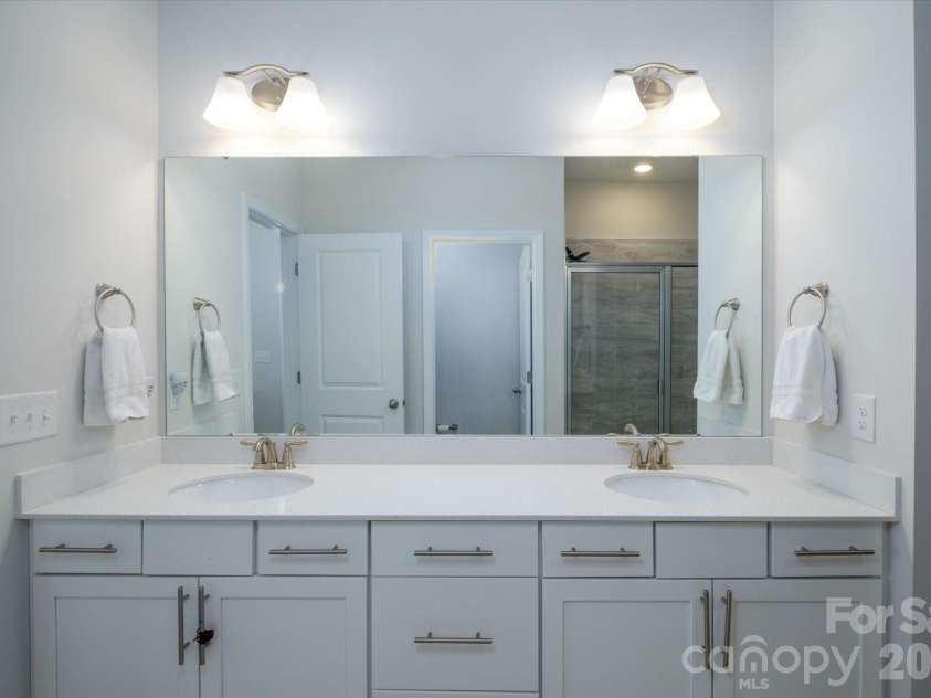 6135 Snowy Egret Avenue, Charlotte, NC 28214.  MLS# CAR4411649, YatesRealty ID 43763. 