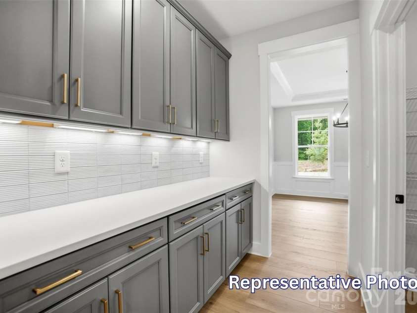 8005 James Query Road, Charlotte, NC 28227.  MLS# CAR4413907, YatesRealty ID 43764. 