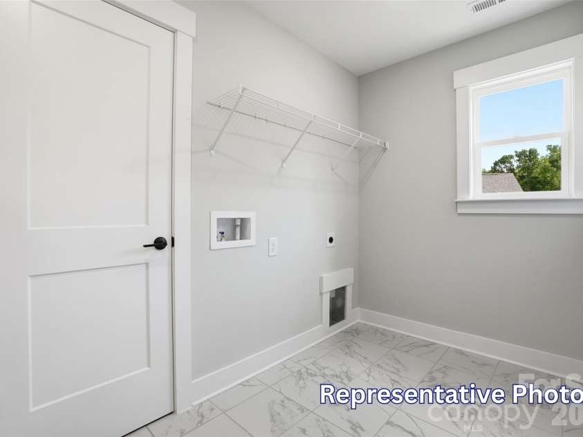8005 James Query Road, Charlotte, NC 28227.  MLS# CAR4413907, YatesRealty ID 43764. 