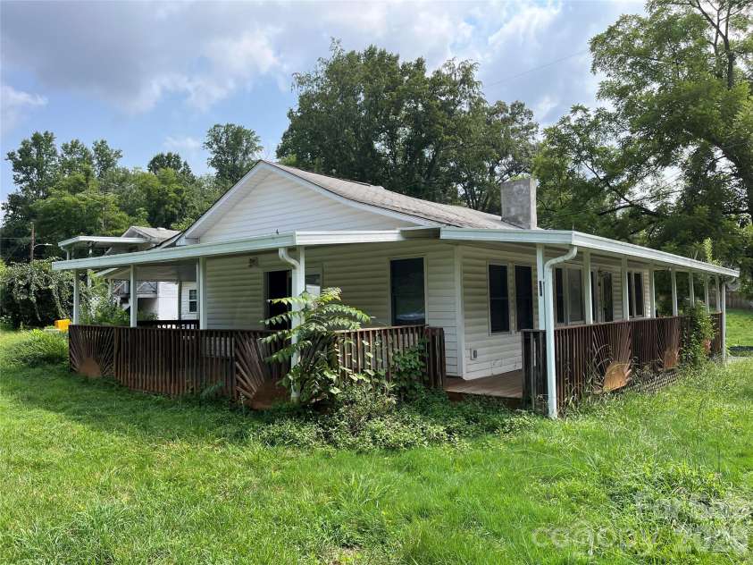 1721 Old Haywood Road, Asheville, NC 28806.  MLS# CAR4409477, YatesRealty ID 43766. 