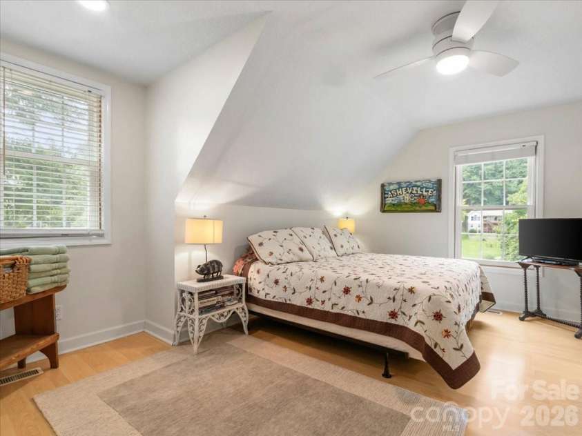 386 Madison Heights Drive, Marshall, NC 28753.  MLS# CAR4411731, YatesRealty ID 43767. Bedroom-Upper level
