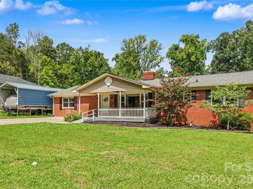 163 Madison Avenue, Concord, NC 28025.  MLS# CAR4408545, YatesRealty ID 43768. 
