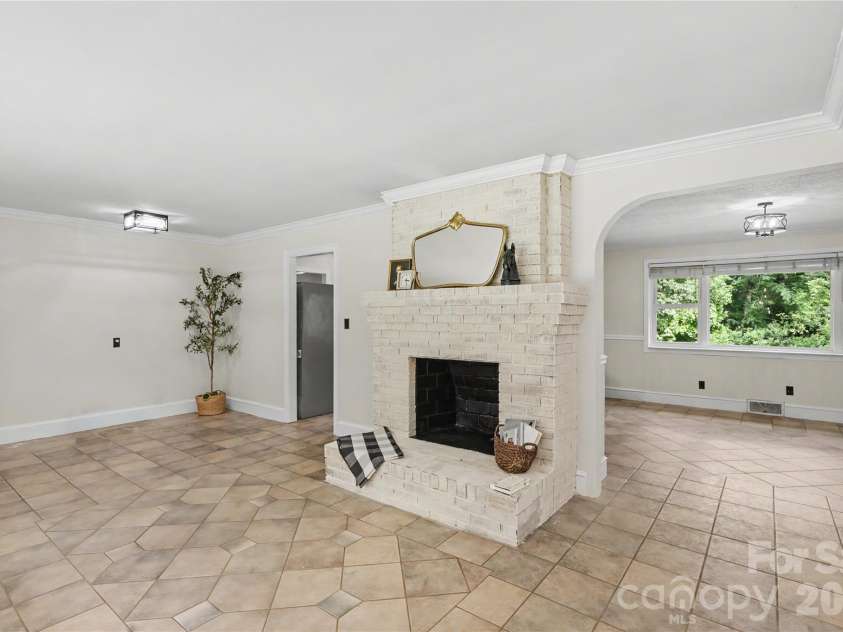 163 Madison Avenue, Concord, NC 28025.  MLS# CAR4408545, YatesRealty ID 43768. 