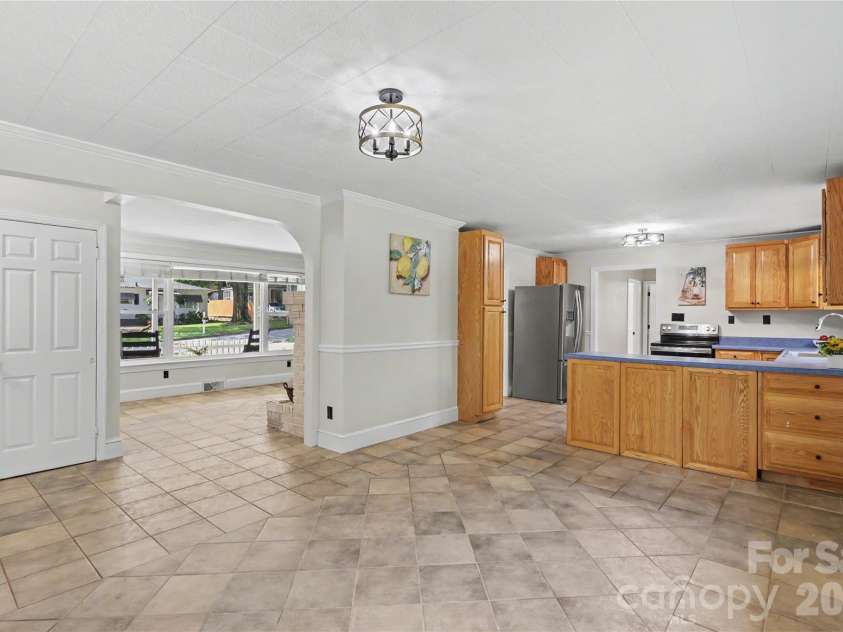 163 Madison Avenue, Concord, NC 28025.  MLS# CAR4408545, YatesRealty ID 43768. 