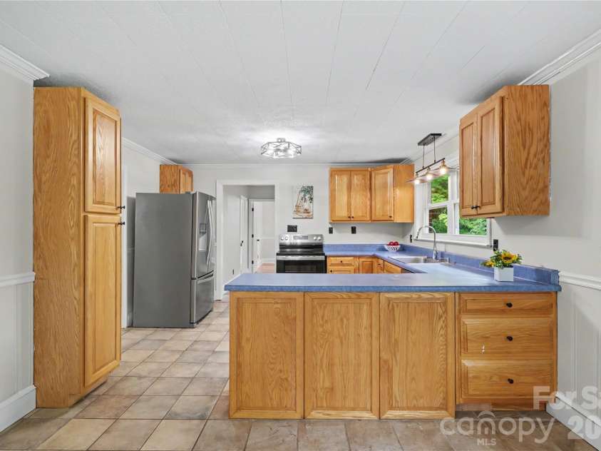 163 Madison Avenue, Concord, NC 28025.  MLS# CAR4408545, YatesRealty ID 43768. 