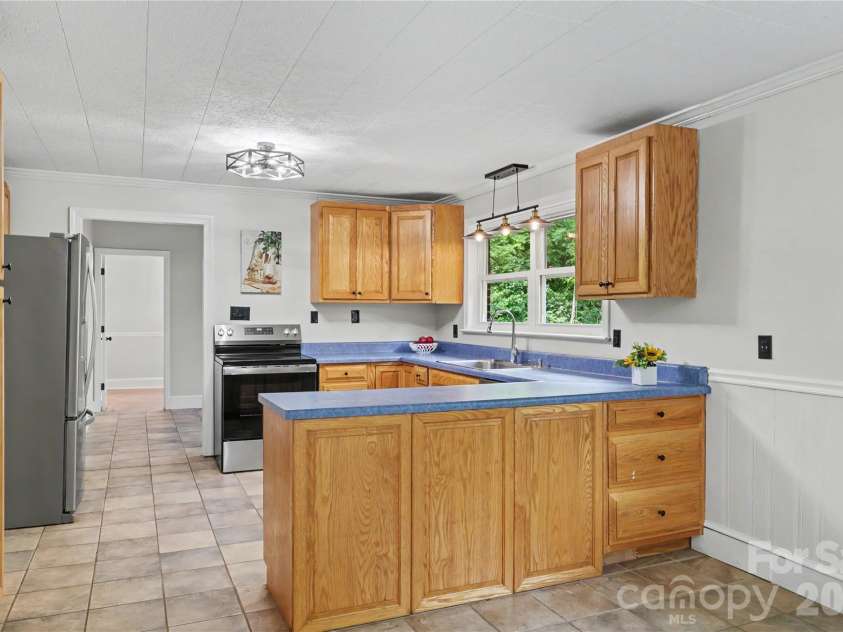 163 Madison Avenue, Concord, NC 28025.  MLS# CAR4408545, YatesRealty ID 43768. 