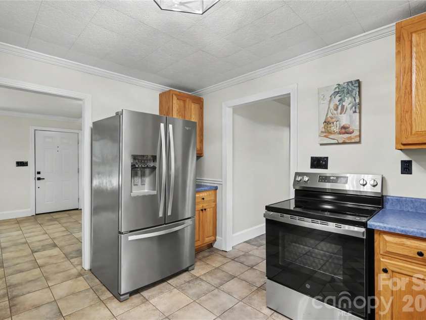 163 Madison Avenue, Concord, NC 28025.  MLS# CAR4408545, YatesRealty ID 43768. 