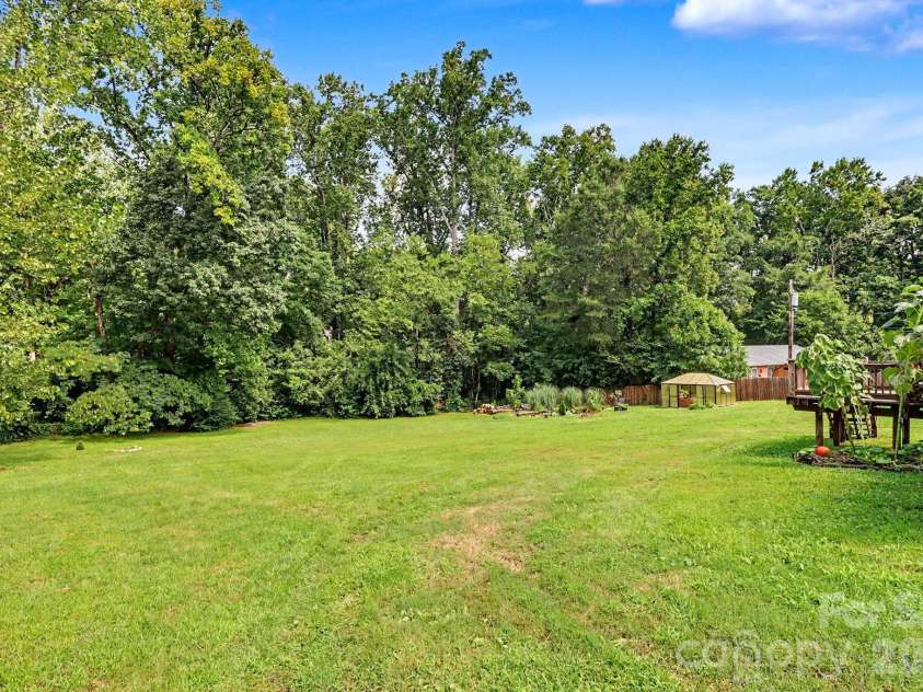 163 Madison Avenue, Concord, NC 28025.  MLS# CAR4408545, YatesRealty ID 43768. 