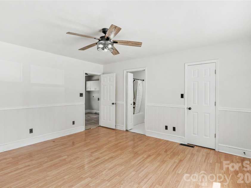 163 Madison Avenue, Concord, NC 28025.  MLS# CAR4408545, YatesRealty ID 43768. Primary bedroom