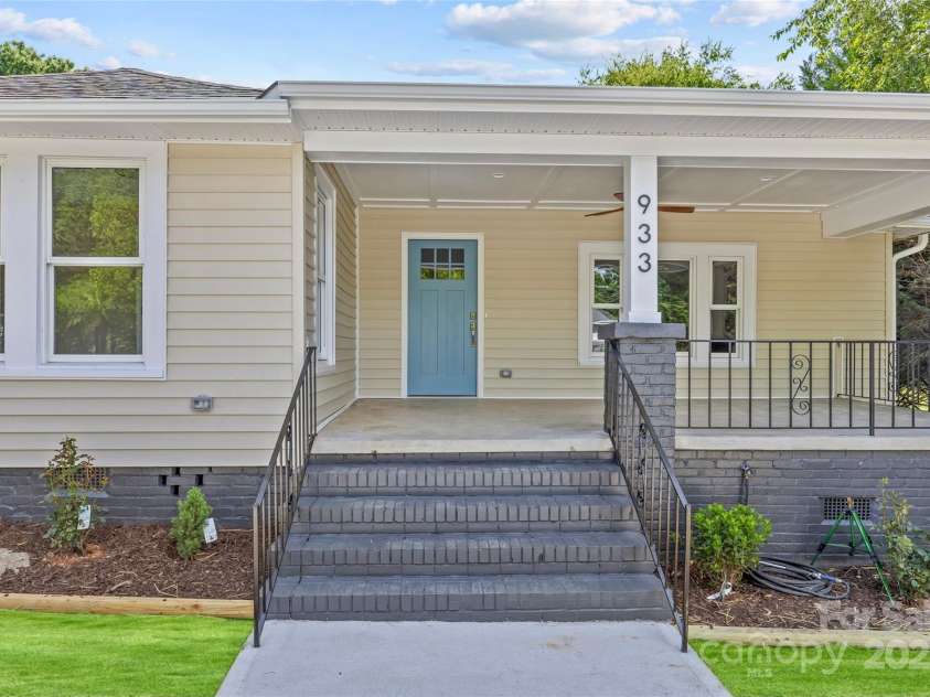 933 Old Charlotte Road, Concord, NC 28027.  MLS# CAR4306384, YatesRealty ID 4377. 