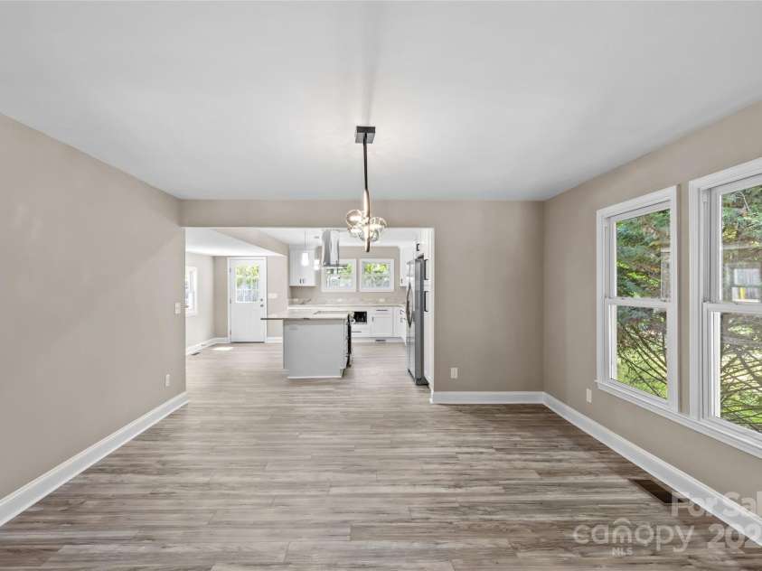 933 Old Charlotte Road, Concord, NC 28027.  MLS# CAR4306384, YatesRealty ID 4377. 