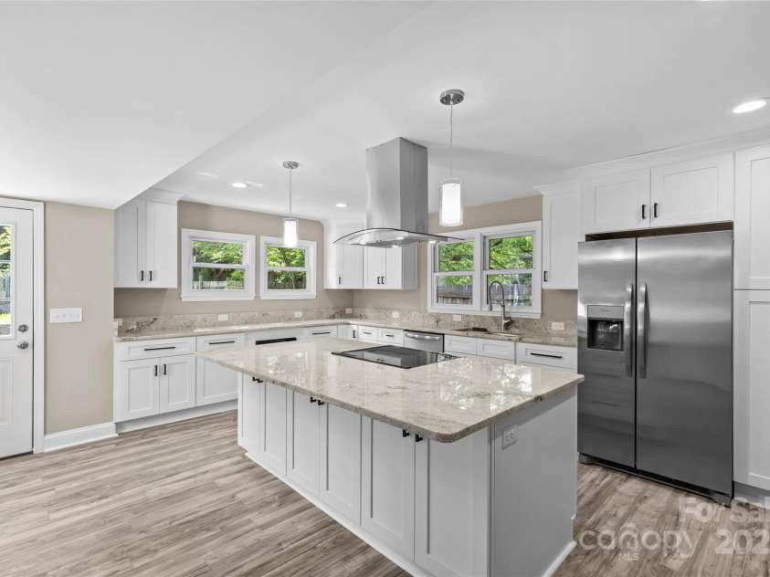 933 Old Charlotte Road, Concord, NC 28027.  MLS# CAR4306384, YatesRealty ID 4377. 