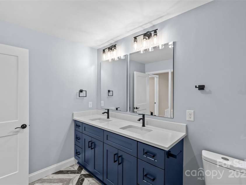 933 Old Charlotte Road, Concord, NC 28027.  MLS# CAR4306384, YatesRealty ID 4377. 