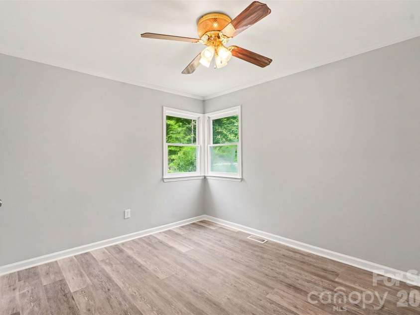 1333 Washington Lane, Kannapolis, NC 28083.  MLS# CAR4414027, YatesRealty ID 43770. Third Bedroom