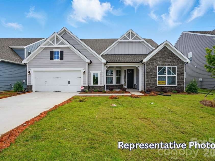 4007 Cedar Falls Drive, Waxhaw, NC 28173.  MLS# CAR4413669, YatesRealty ID 43774. 