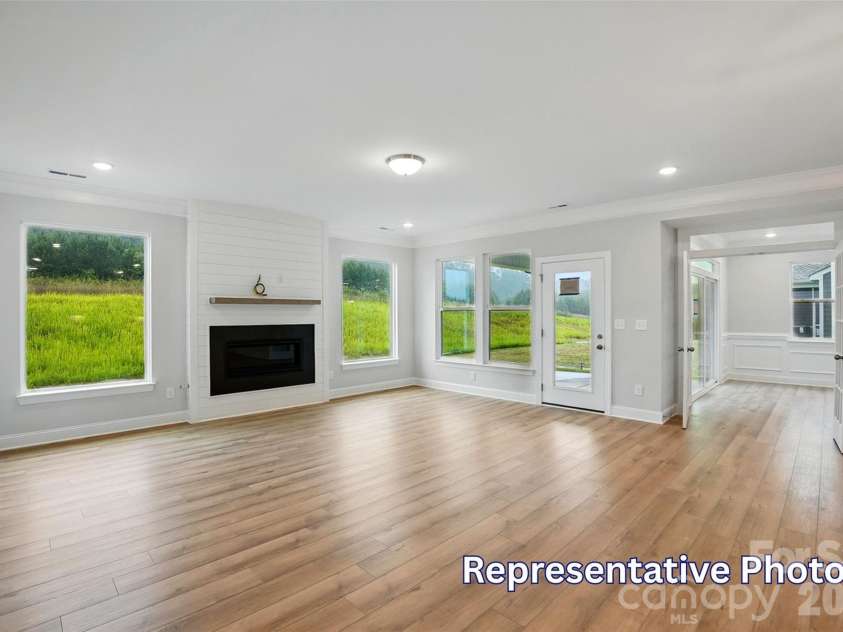 4007 Cedar Falls Drive, Waxhaw, NC 28173.  MLS# CAR4413669, YatesRealty ID 43774. 