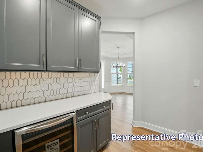 4007 Cedar Falls Drive, Waxhaw, NC 28173.  MLS# CAR4413669, YatesRealty ID 43774. 