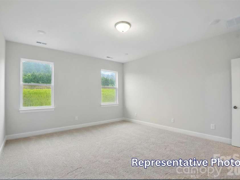 4007 Cedar Falls Drive, Waxhaw, NC 28173.  MLS# CAR4413669, YatesRealty ID 43774. 