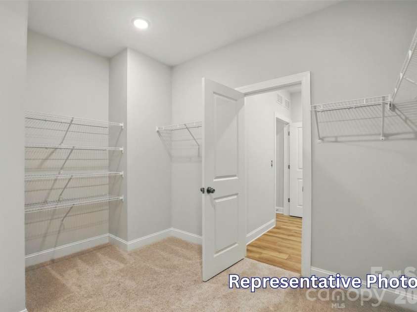 4007 Cedar Falls Drive, Waxhaw, NC 28173.  MLS# CAR4413669, YatesRealty ID 43774. 