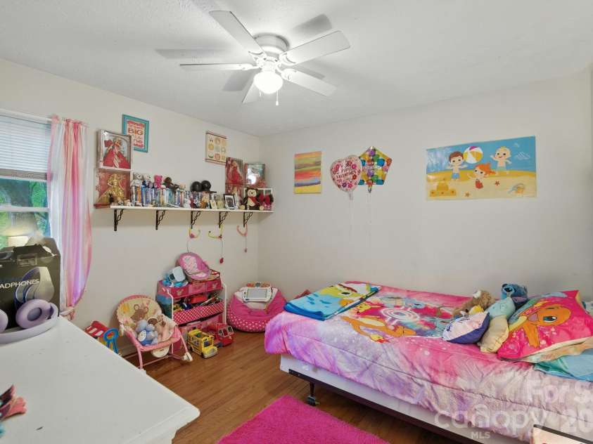 409 Cottrell Hill Road, Lenoir, NC 28645.  MLS# CAR4414277, YatesRealty ID 43775. 