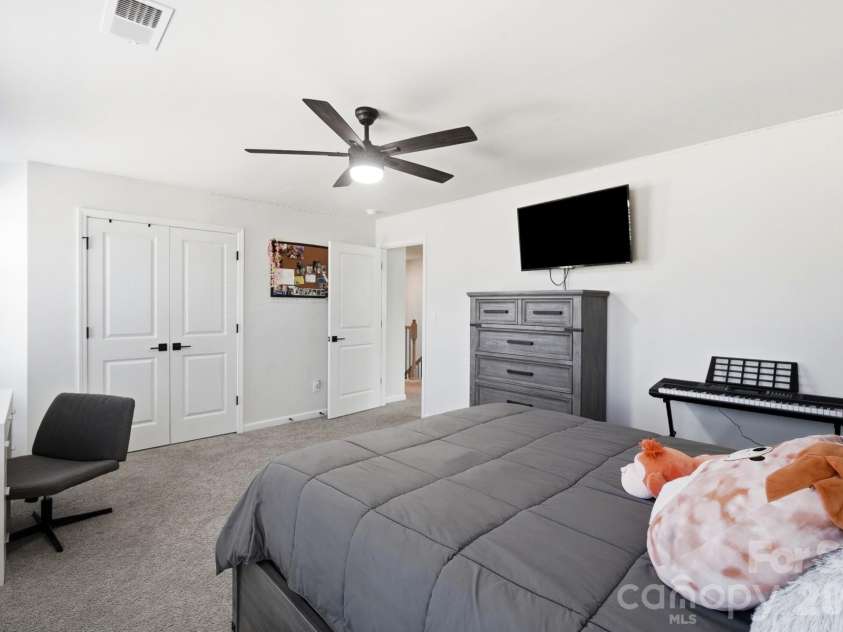 6042 Sylvan Drive, Denver, NC 28037.  MLS# CAR4395764, YatesRealty ID 43776. 