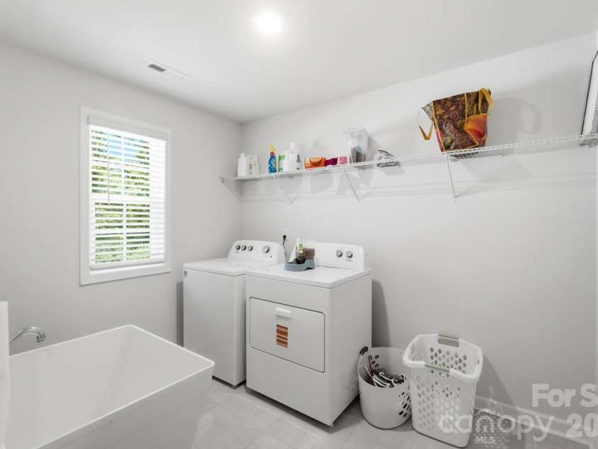 6042 Sylvan Drive, Denver, NC 28037.  MLS# CAR4395764, YatesRealty ID 43776. 