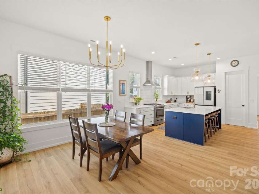 812 State Street, Charlotte, NC 28208.  MLS# CAR4412102, YatesRealty ID 43777. Dining