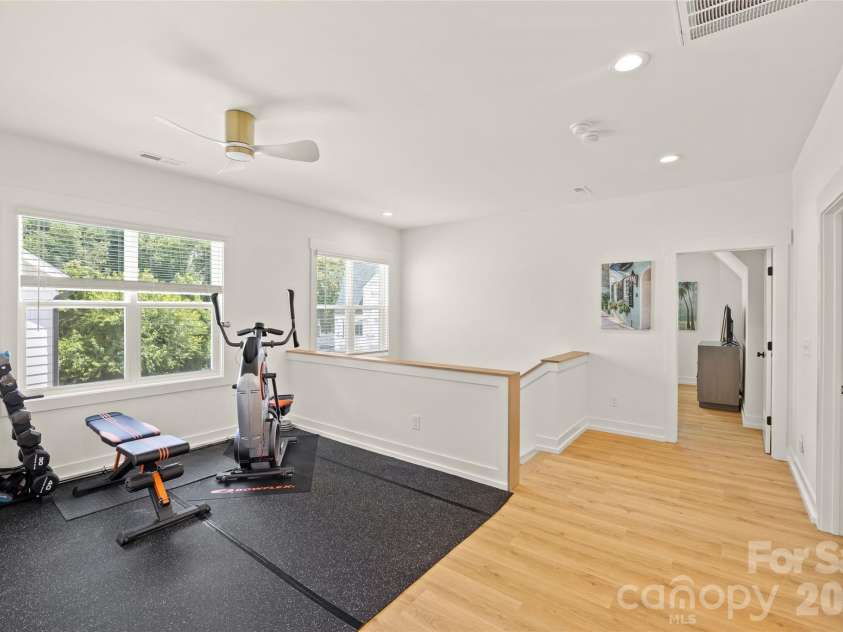 812 State Street, Charlotte, NC 28208.  MLS# CAR4412102, YatesRealty ID 43777. Loft