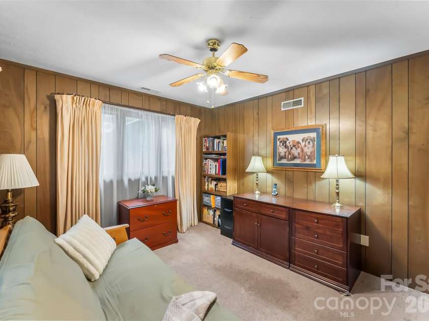 45 Monte Vista Place, Candler, NC 28715.  MLS# CAR4410617, YatesRealty ID 43778. 
