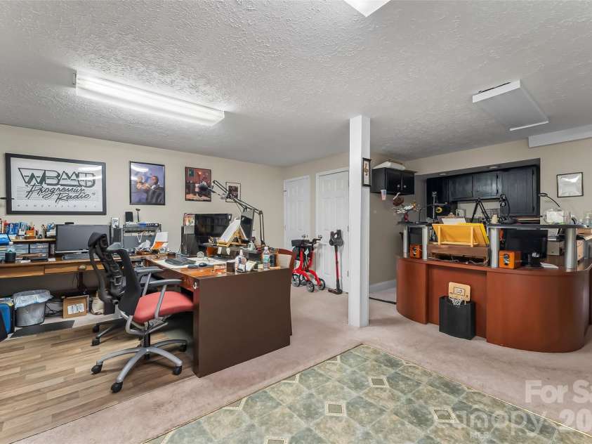 45 Monte Vista Place, Candler, NC 28715.  MLS# CAR4410617, YatesRealty ID 43778. 